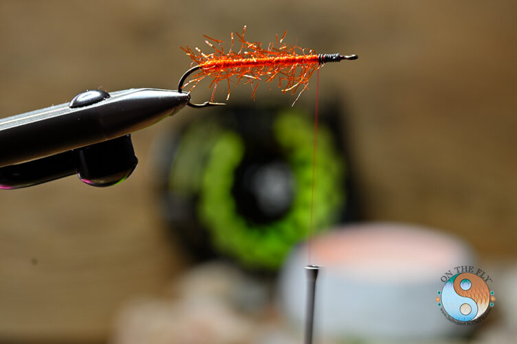 Wrap Semperfli Ice straggle forward to the tie off point the distance of the gap of the hook from the front of the eye.