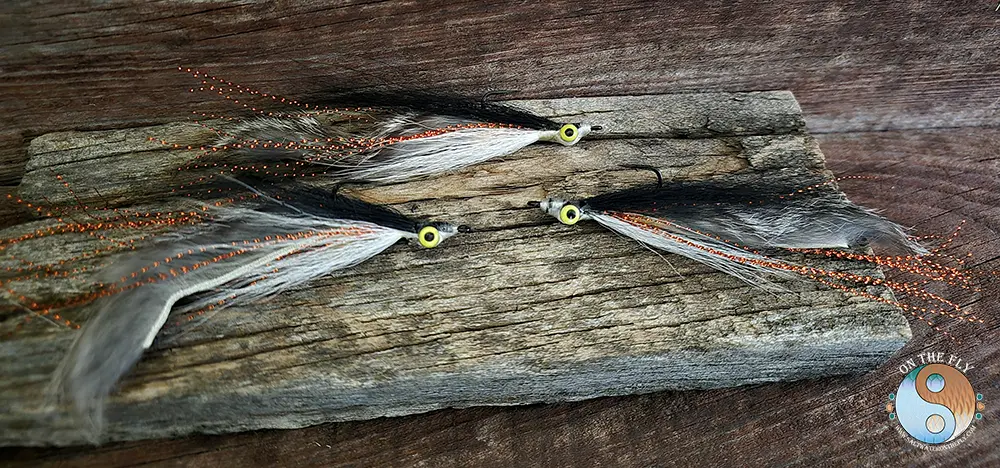 Rabbit Clouser Minnow Black-White. Saltwater on the fly, a great predator pattern for fly fishing streamers. Tarpon Love it. 