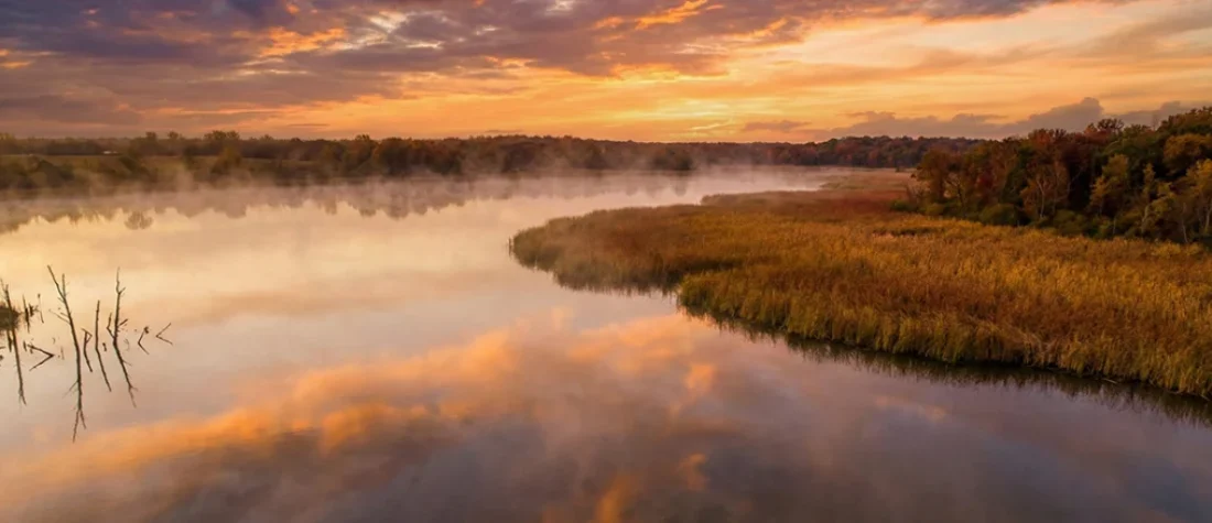 Learn Fly Fishing for Bass on O.H. Ivie Lake Texas with gear tips, key spots, flies, seasons, and travel ideas for chasing trophy largemouth.
