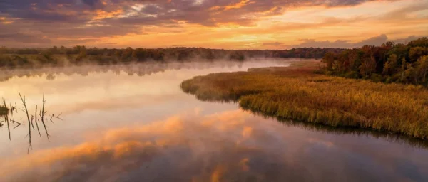Learn Fly Fishing for Bass on O.H. Ivie Lake Texas with gear tips, key spots, flies, seasons, and travel ideas for chasing trophy largemouth.