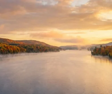 Plan your next adventure with this Lake Charlevoix Fly Fishing Bass Michigan guide covering seasons, gear, flies, and the best smallmouth spots.