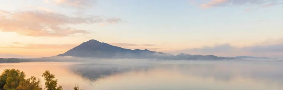 Fly Fishing Bass in Clear Lake California with the right gear, flies, seasons, and spots to find big largemouth.