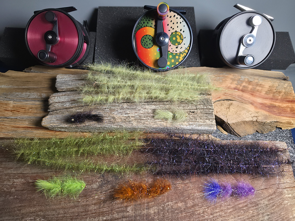 Monster Bush Fur Mini Brushes and Leeches