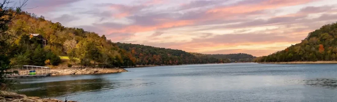 Largemouth, smallmouth, striper, crappie, musky & more — your complete guide to conventional fishing Beaver Lake Arkansas in every season.