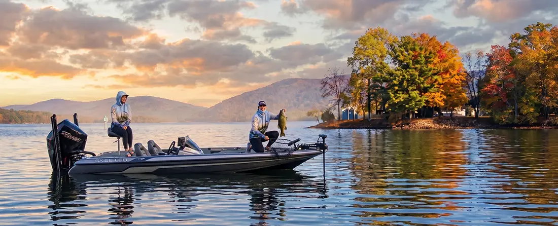 Your complete guide to conventional tackle bass fishing at Smith Mountain Lake, VA — seasonal tactics, top baits, best spots for largemouth and smallmouth, gear setup, and local tips. No filler. Just fish.