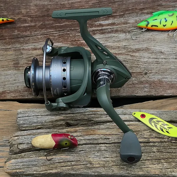 Summit 1000 Series Spinning Reel Black