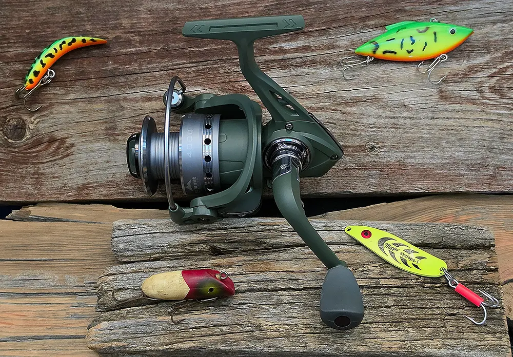 Summit Tackle Spinning Reel | Lightweight Multi-Species Performance Meta description: The Summit Tackle Spinning Reel brings carbon-infused strength, Hagane gearing, and silent drive operation to anglers who fish everything. 1000 & 4000 Series.