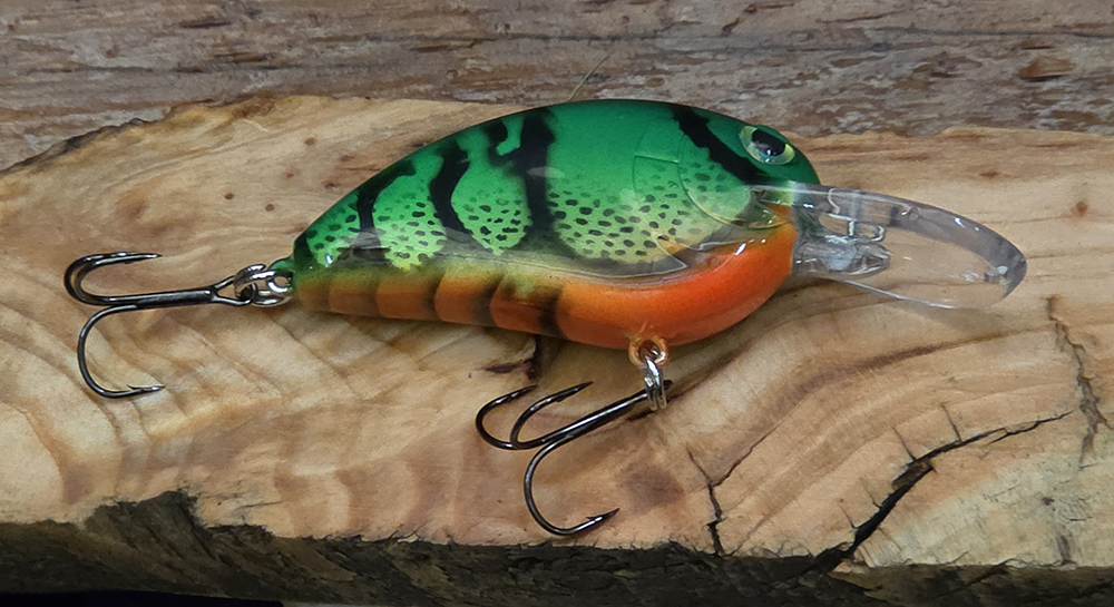 Fire Tiger crawfish crankbait fishing lure, fluorescent orange and chartreuse, size 6 hooks, Saltwater on the fly.